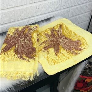 Vintage Cannon Yellow and Brown Decorative Hand towel and washcloth set